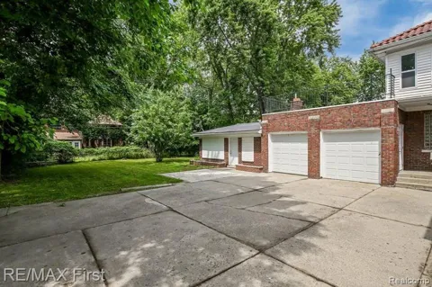 1349 Devonshire Road