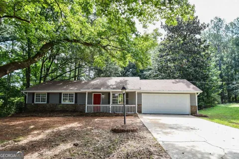 110 E Country Woods DR