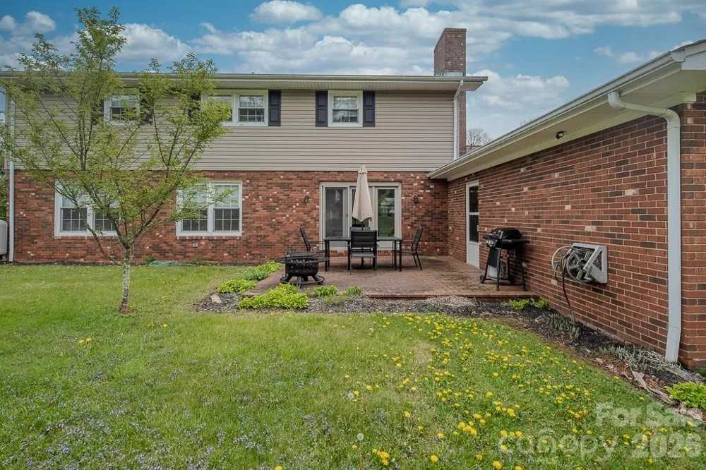 501 Jefferson Avenue West Jefferson, NC 28694