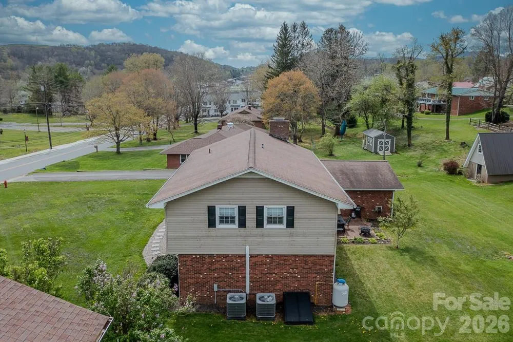 501 Jefferson Avenue West Jefferson, NC 28694