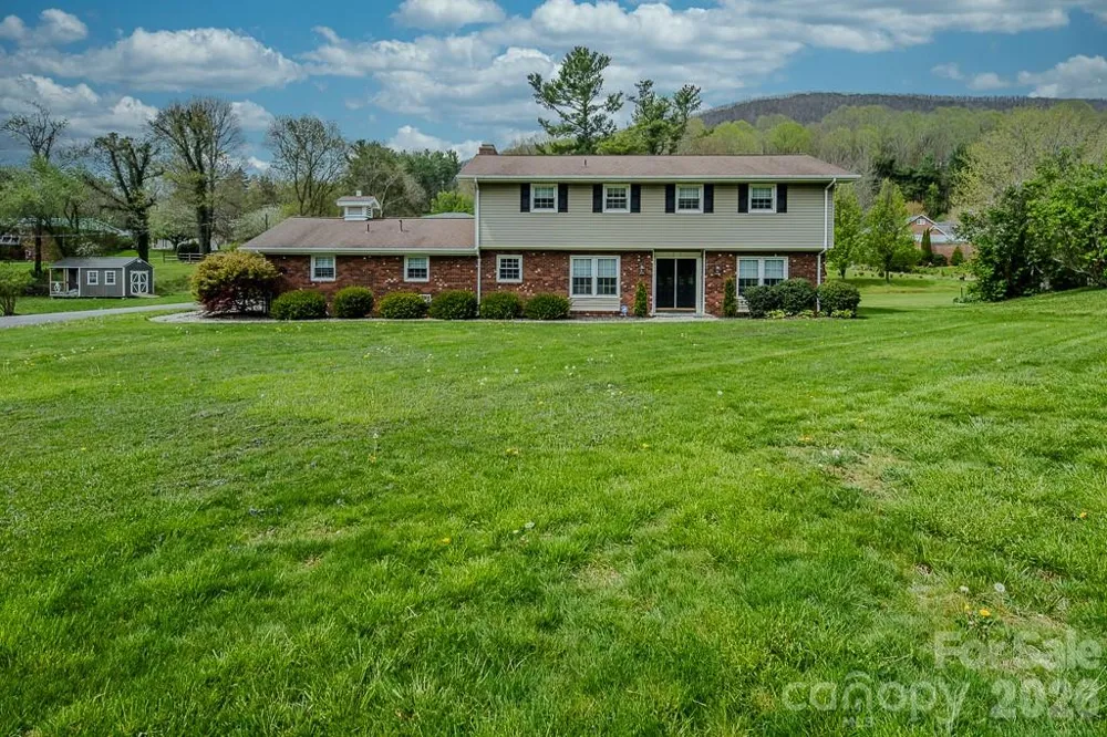 501 Jefferson Avenue West Jefferson, NC 28694