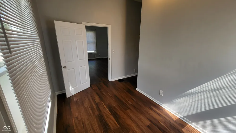 4502 Unit 1 E Washington Street Indianapolis, IN 46201