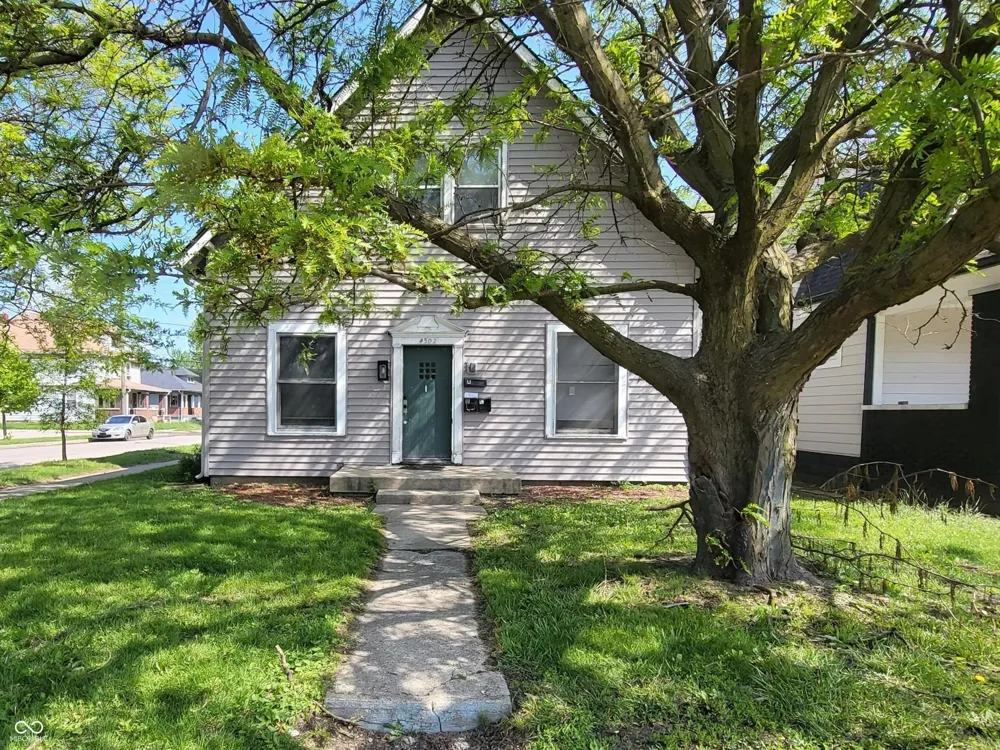 4502 Unit 1 E Washington Street Indianapolis, IN 46201