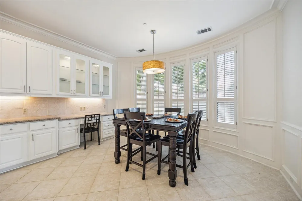 5311 Patrick Henry Street Bellaire, TX 77401