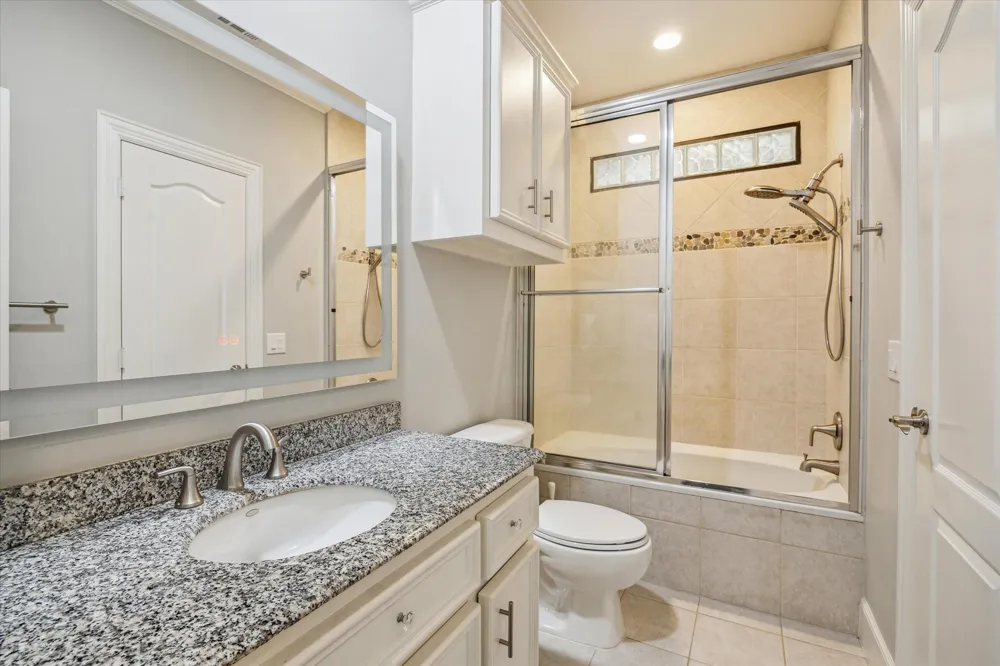 5311 Patrick Henry Street Bellaire, TX 77401