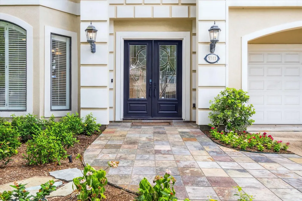 5311 Patrick Henry Street Bellaire, TX 77401