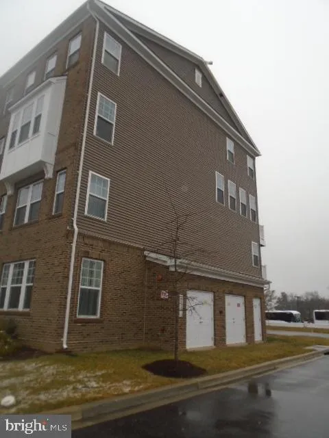 10501 NEIL ARMSTRONG WAY Lanham, MD 20706