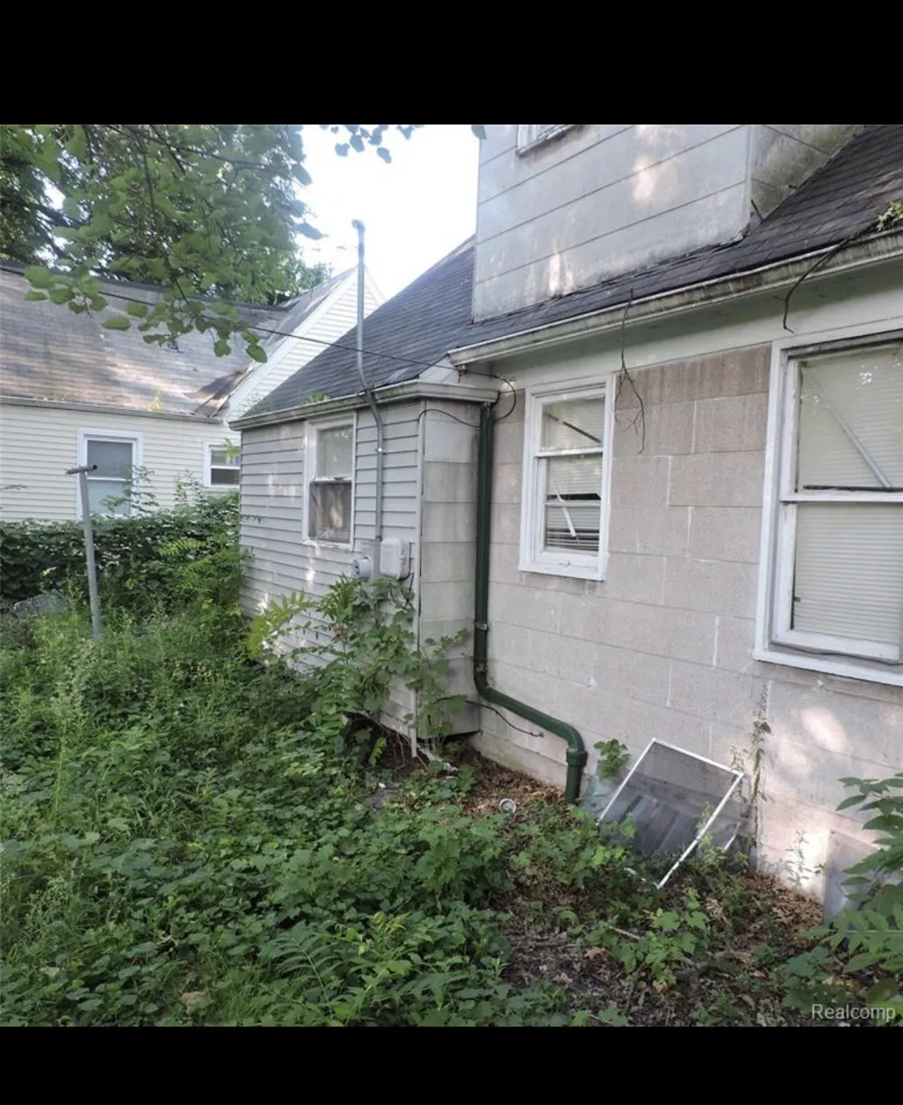 20506 Revere Street Detroit, MI 48234