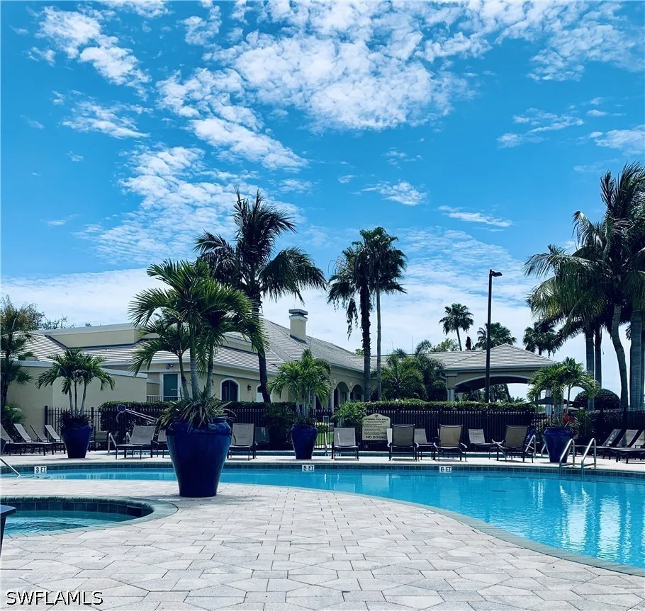 Jasmine Lake Circle Naples, FL 34119