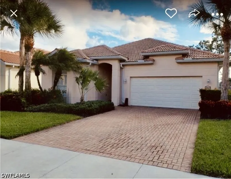 Jasmine Lake Circle Naples, FL 34119
