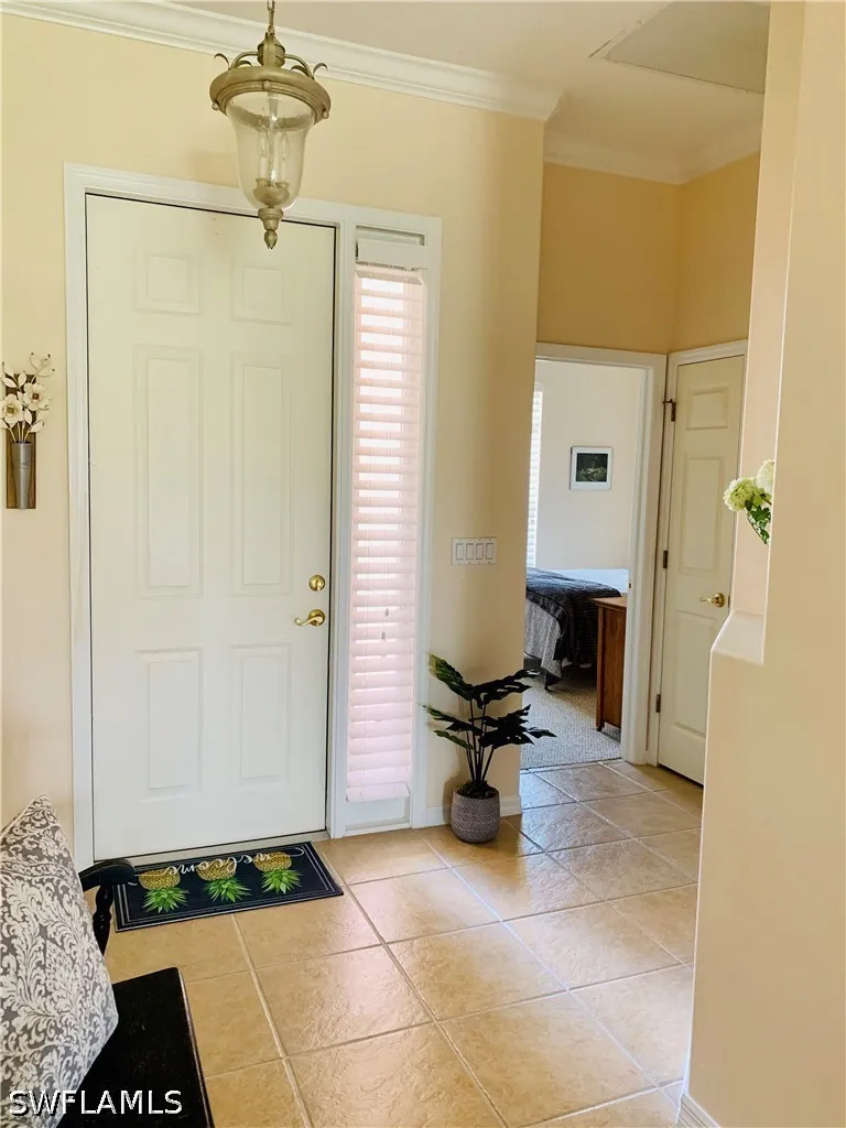 Jasmine Lake Circle Naples, FL 34119
