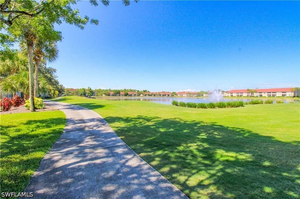 Jasmine Lake Circle Naples, FL 34119