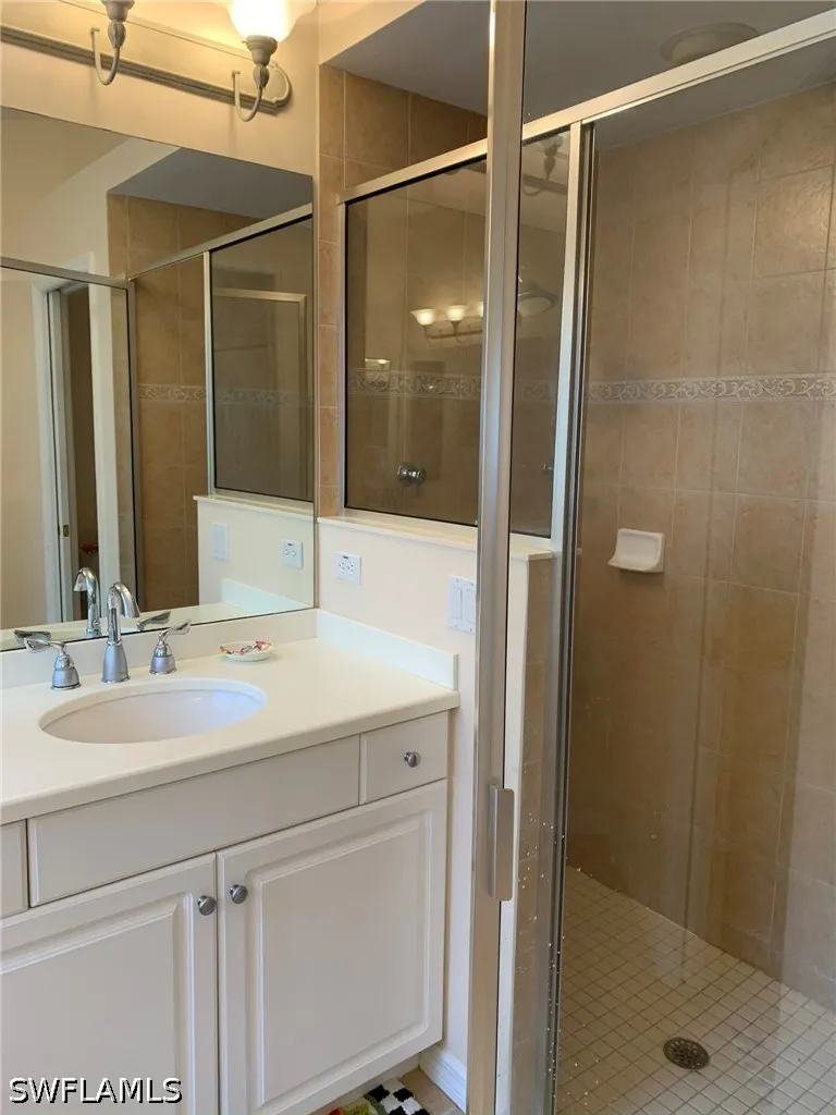 Jasmine Lake Circle Naples, FL 34119