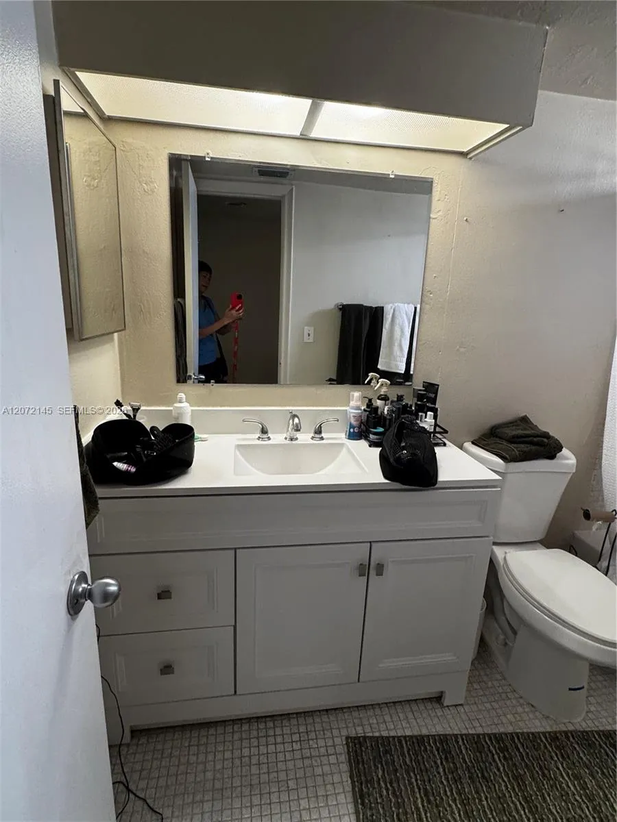 6900 Kendall Dr #A403 Pinecrest, FL 33156