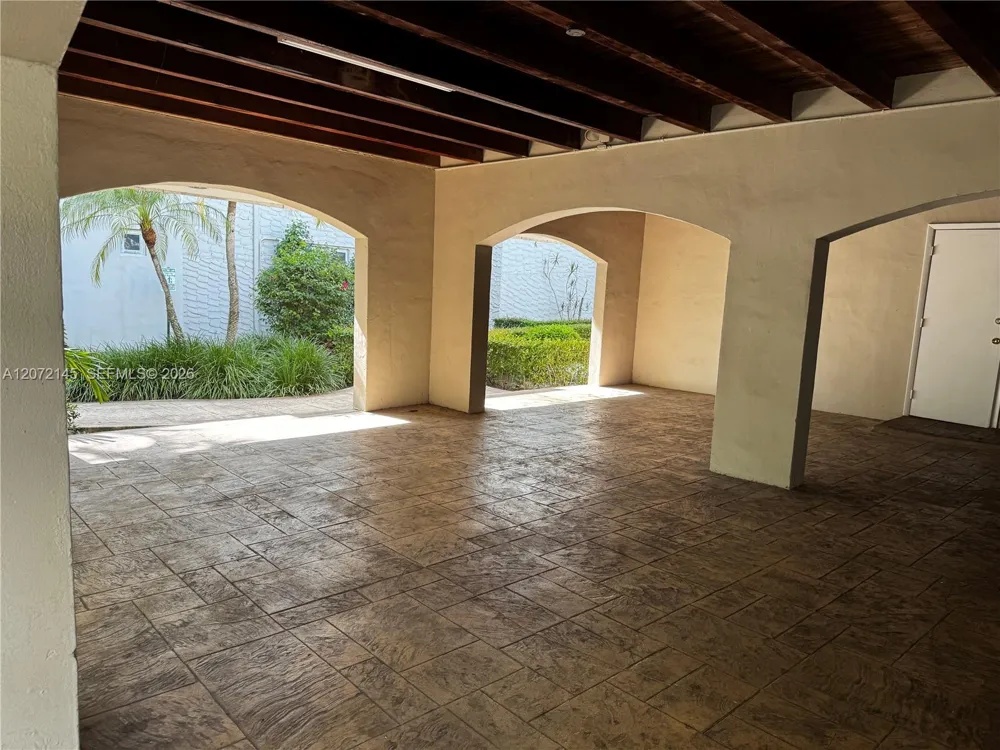 6900 Kendall Dr #A403 Pinecrest, FL 33156