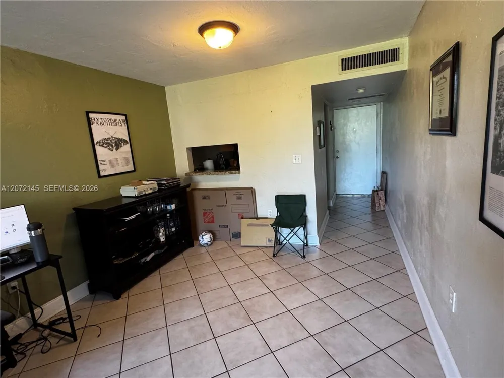 6900 Kendall Dr #A403 Pinecrest, FL 33156