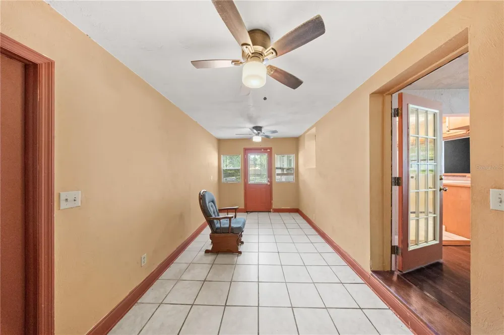 553 S LANVALE AVENUE Daytona Beach, FL 32114