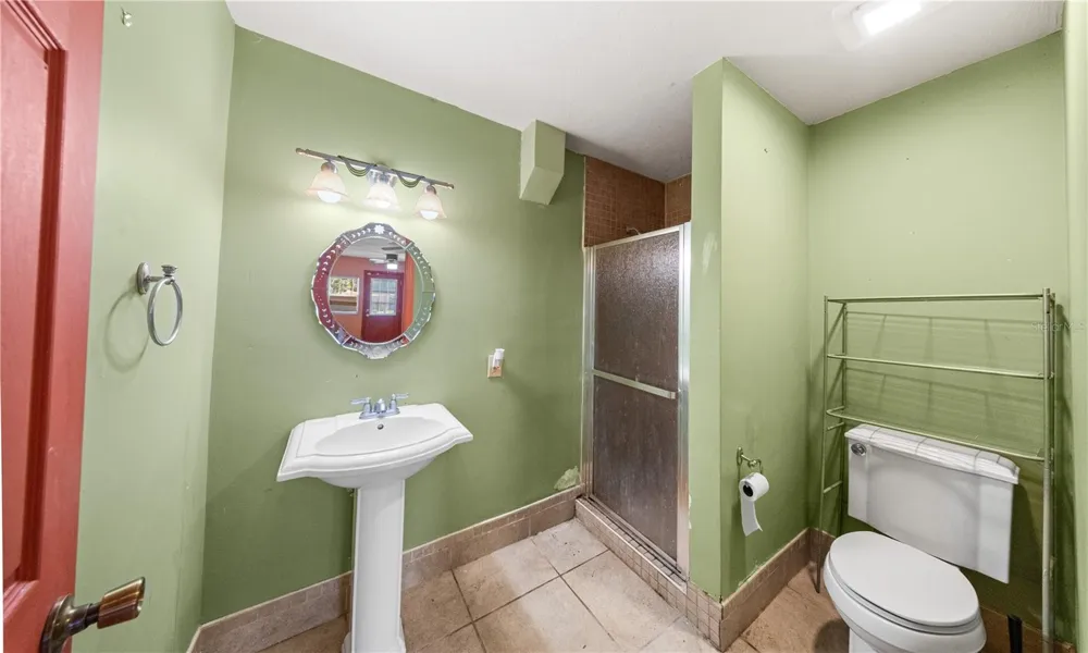 553 S LANVALE AVENUE Daytona Beach, FL 32114