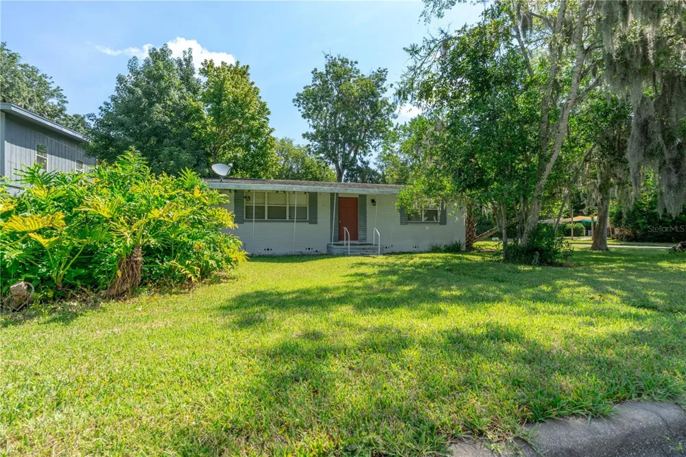 553 S LANVALE AVENUE Daytona Beach, FL 32114