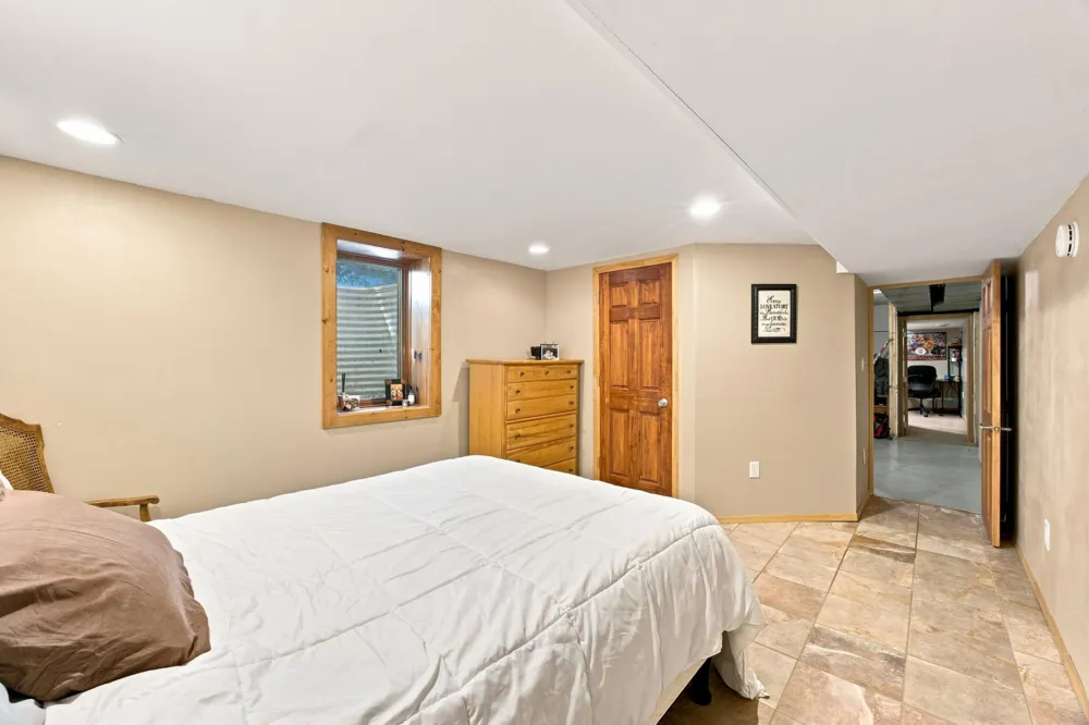 1010 22nd Avenue S Moorhead, MN 56560