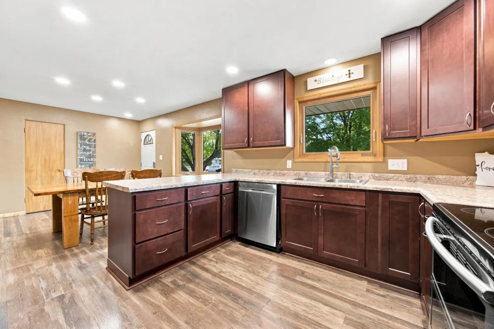 1010 22nd Avenue S Moorhead, MN 56560