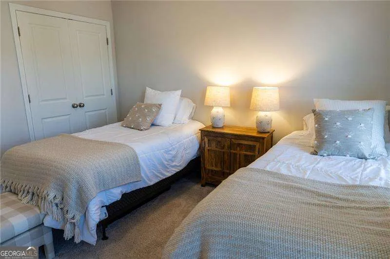 112 Winsome WAY Woodstock, GA 30188