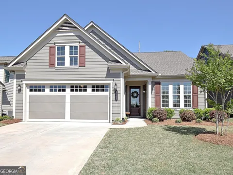 525 Hazelnut DR