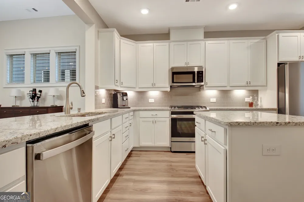 525 Hazelnut DR Peachtree City, GA 30269