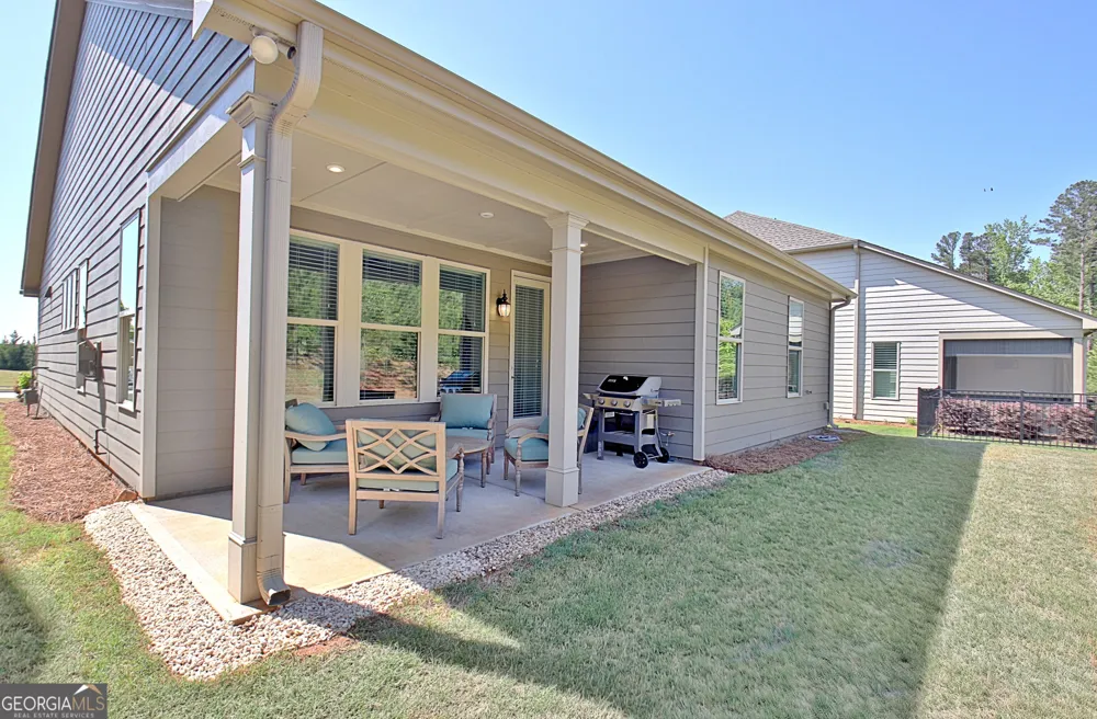525 Hazelnut DR Peachtree City, GA 30269