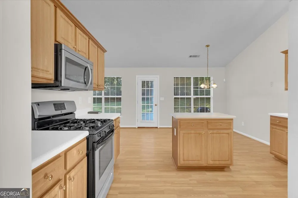 2343 Cove Lake WAY Lithonia, GA 30058