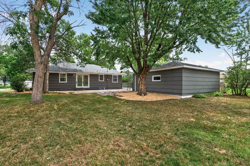 11672 Heights Drive NW Coon Rapids, MN 55433