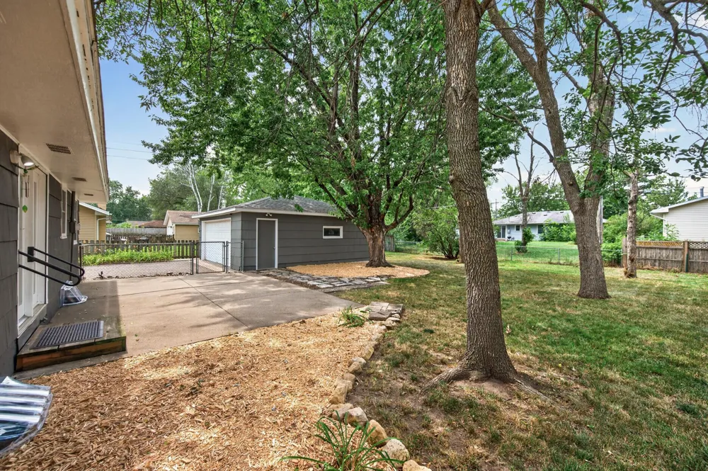 11672 Heights Drive NW Coon Rapids, MN 55433