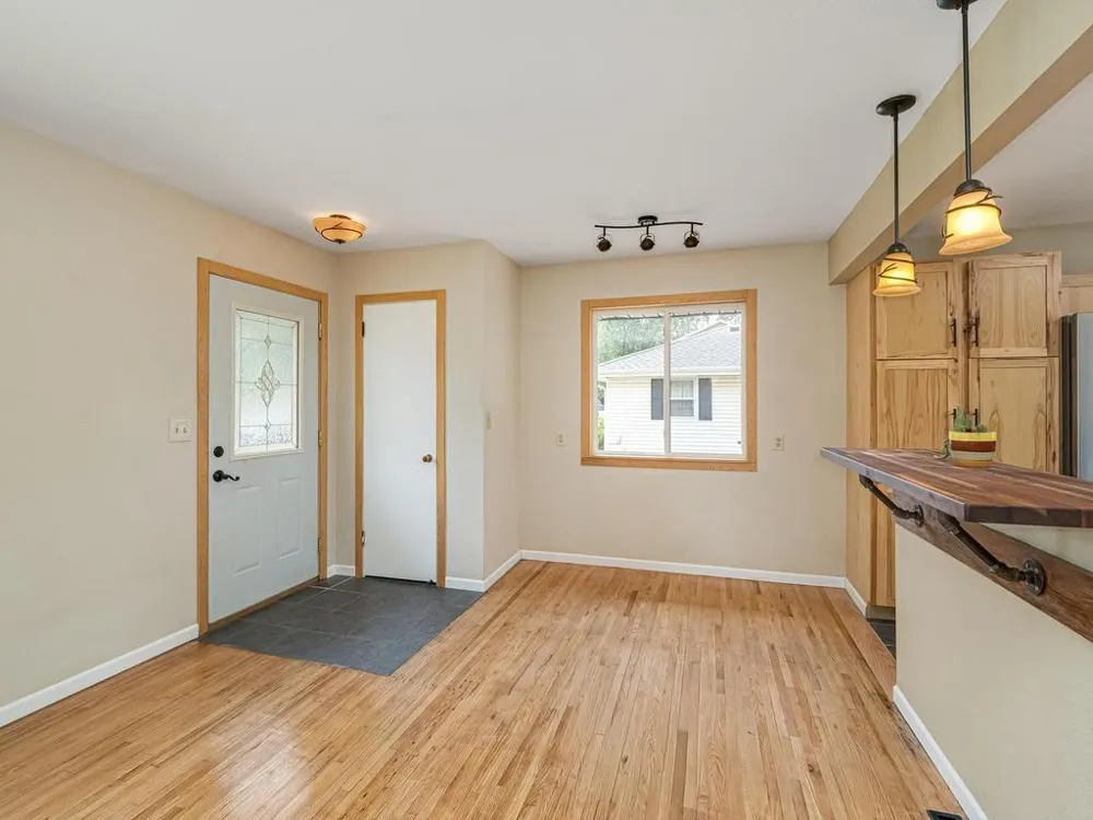 6714 17th Avenue S Richfield, MN 55423