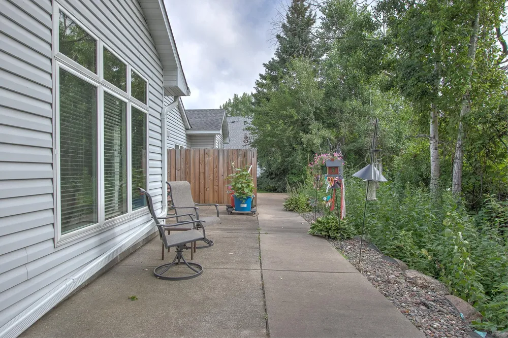 3804 Weaver Court Anoka, MN 55303