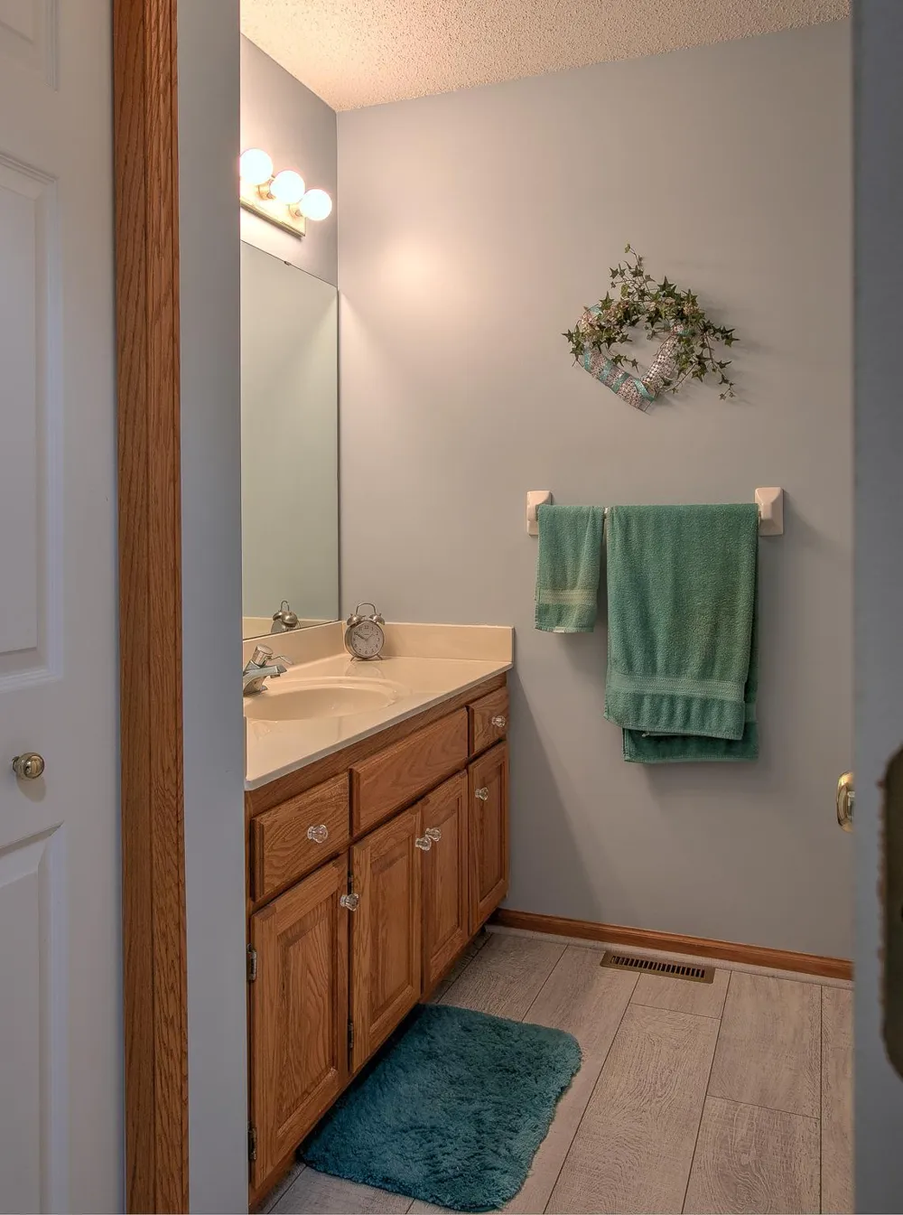 3804 Weaver Court Anoka, MN 55303