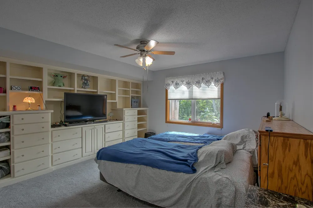 3804 Weaver Court Anoka, MN 55303