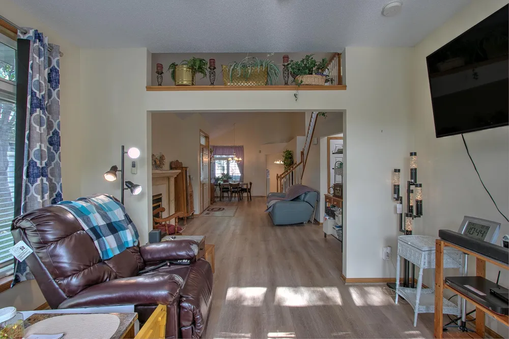 3804 Weaver Court Anoka, MN 55303