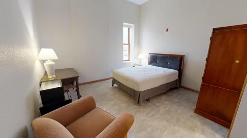 542 Benson Avenue SW #ensuite 210