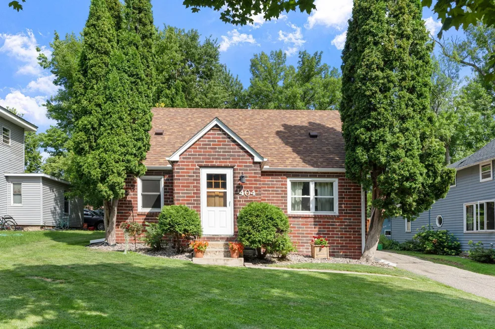 404 4th Avenue NW Buffalo, MN 55313