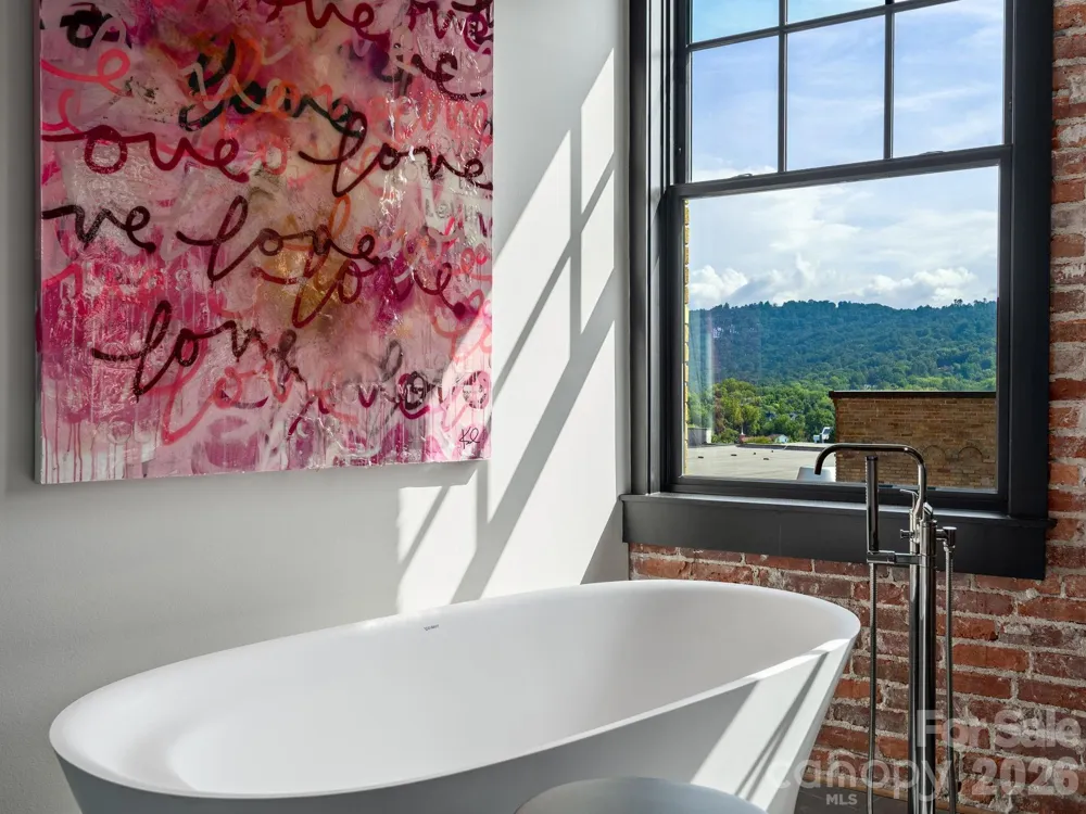 60 Haywood Street #4A Asheville, NC 28801