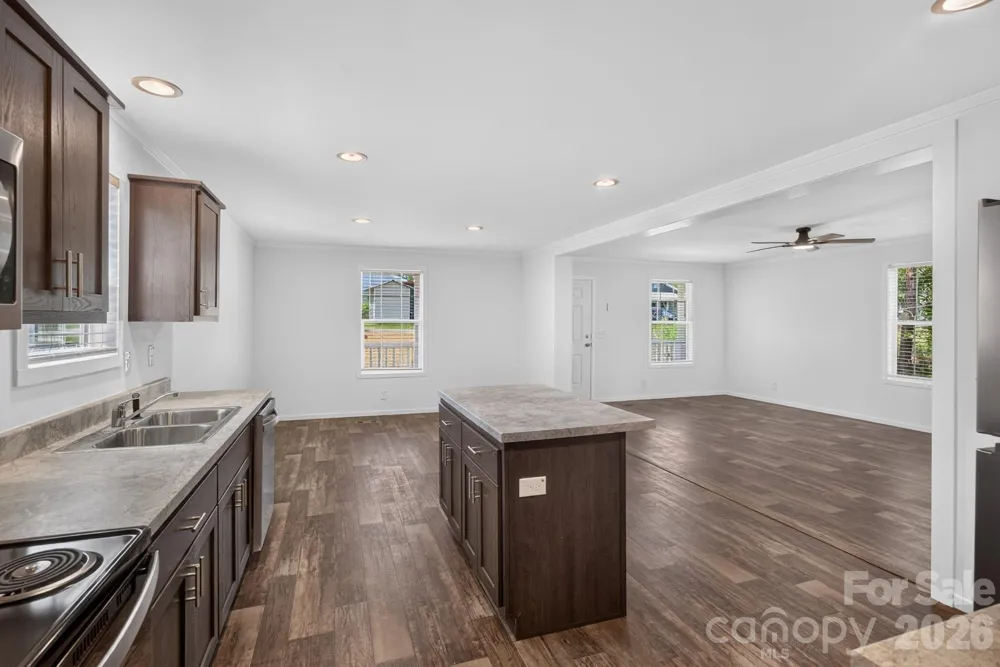 1303 Elrado Street Burlington, NC 27217