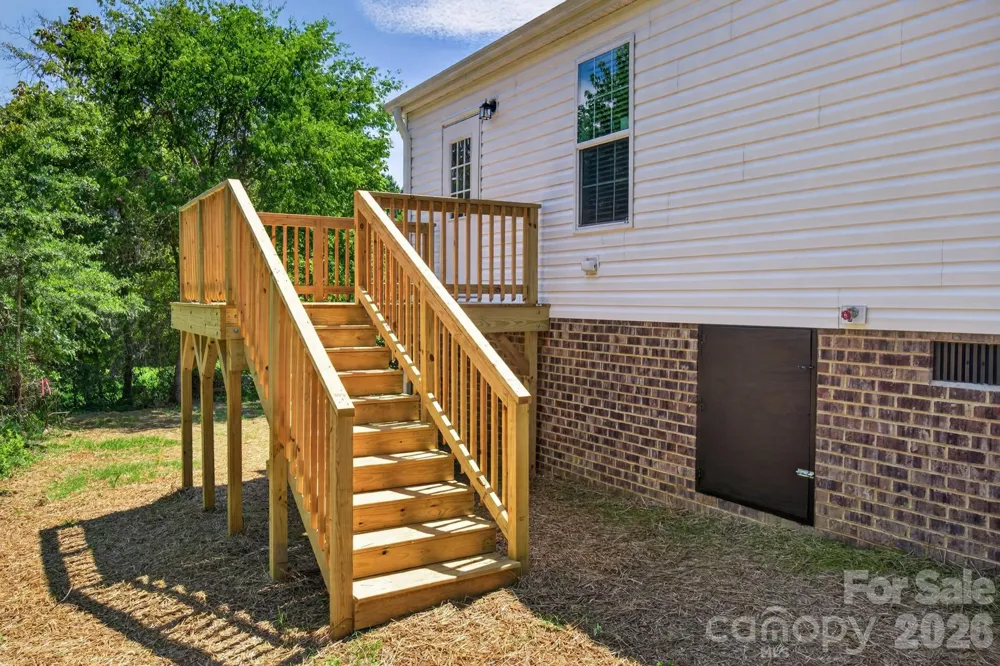 1303 Elrado Street Burlington, NC 27217