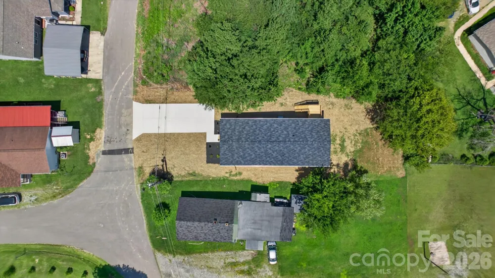 1303 Elrado Street Burlington, NC 27217