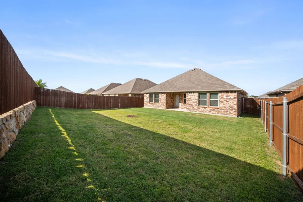 2909 Baldwin Lane Ennis, TX 75119