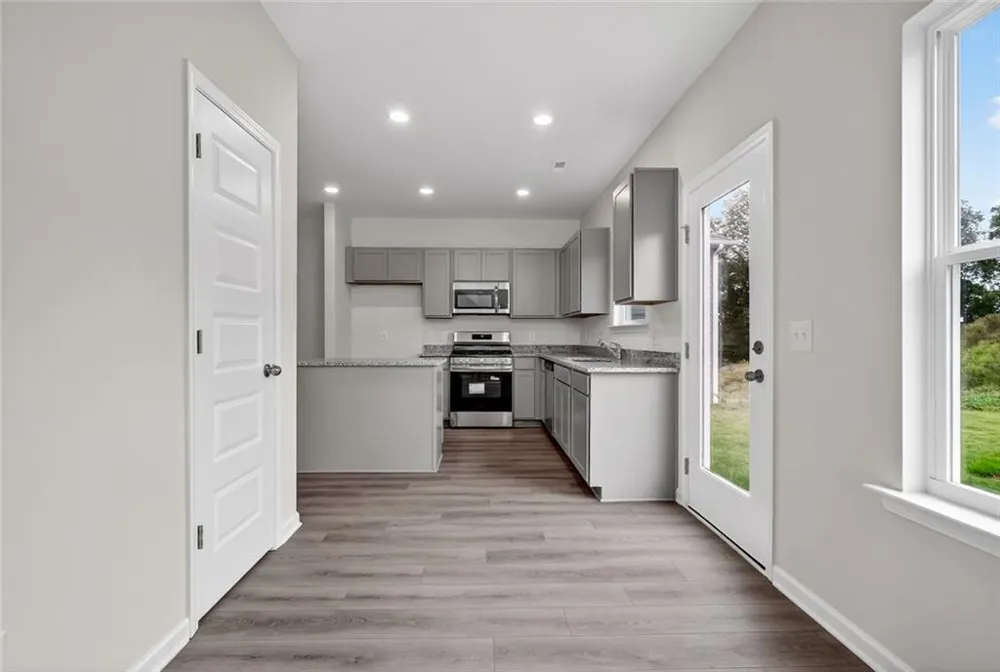 209 Rory Drive Calhoun, GA 30701