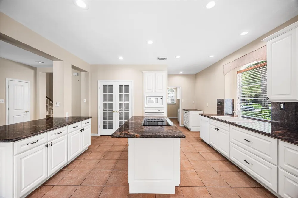 12506 Whispering Sands Court Houston, TX 77041