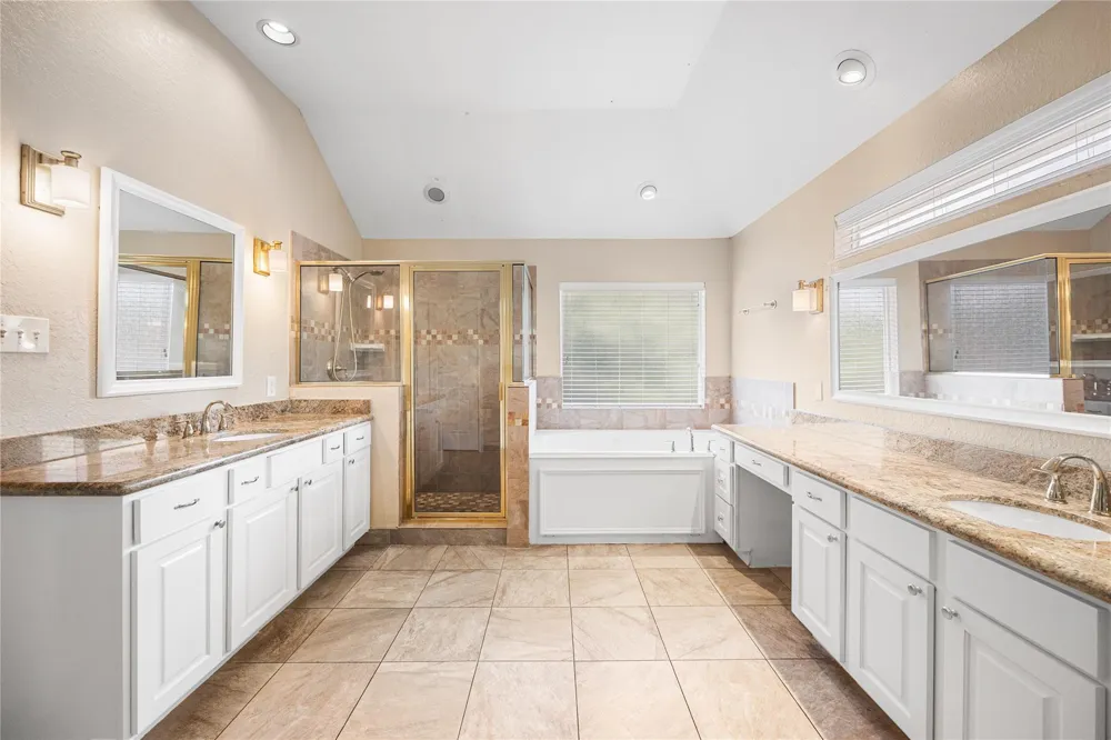 12506 Whispering Sands Court Houston, TX 77041