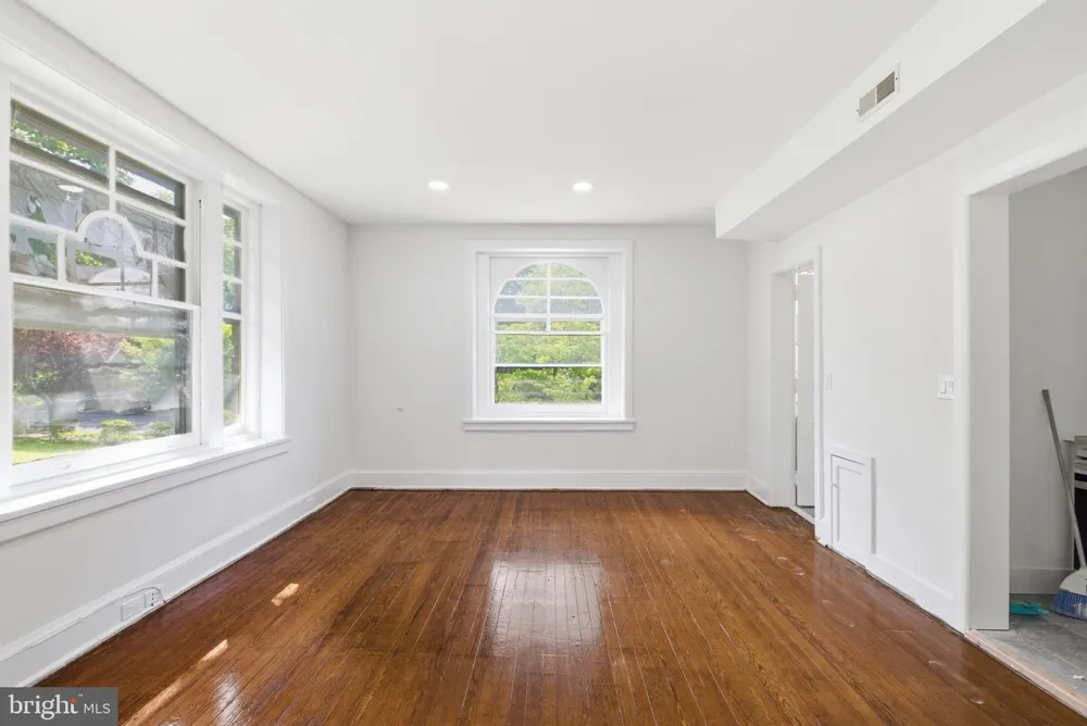 5939 DREXEL ROAD #FL3 Philadelphia, PA 19131