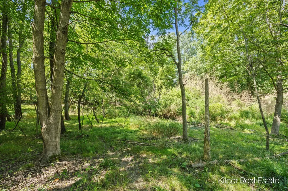 1859 Oakleigh Avenue NW Grand Rapids, MI 49504