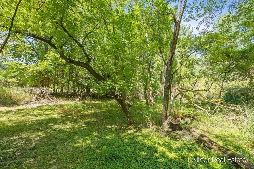 1859 Oakleigh Avenue NW Grand Rapids, MI 49504